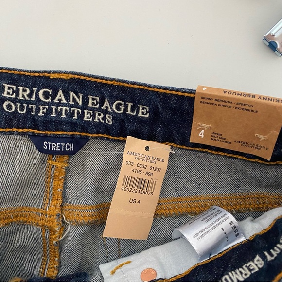 AMERICAN EAGLE Skinny Bermuda Stretch Low Rise Denim Shorts Sz 4 NWT - Picture 10 of 10